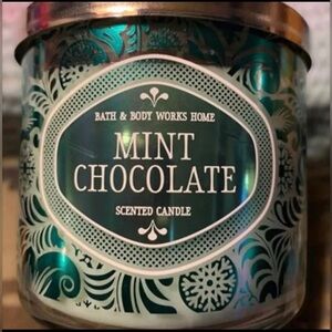 Bath & Body Works 3-Wick Candle – Mint Chocolate – Read Description